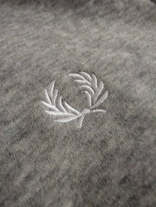 Sudadera Fred Perry Gris