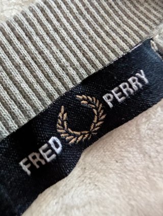 Sudadera Fred Perry Gris