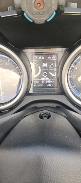 Yamaha TMAX 530 DX Negra
