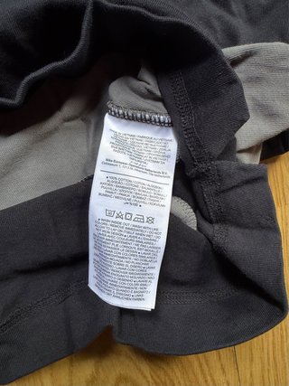 Camisola Preta e Cinza da Nike