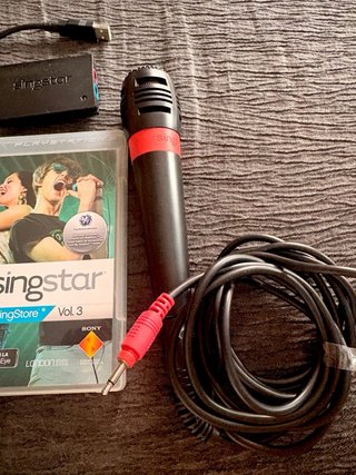 Singstar Vol. 3 PS3 con Mando y Micrófonos