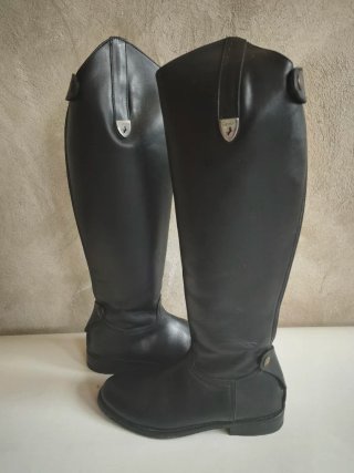 Botas de equitación altas de cuero negro