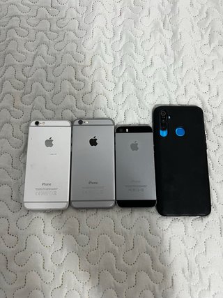 Lote 4 móviles Apple y Realme