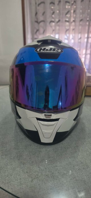 Casco de moto mt helmet azul y blanco