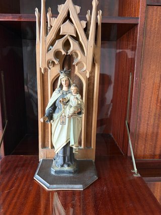 Virgen del Carmen con el Niño Jesús