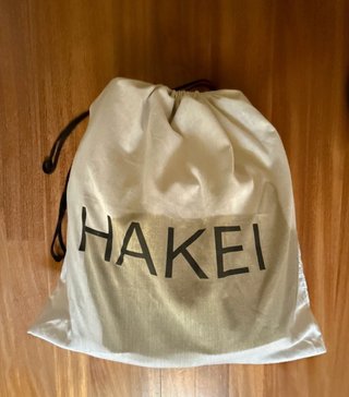 Bolso Hakei de cuero negro