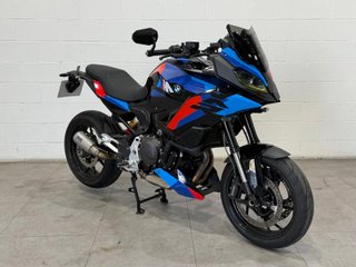 BMW F900XR A2