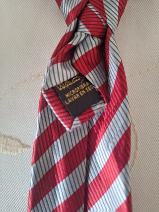 Corbata Elegante Rayas Rojas y Grises