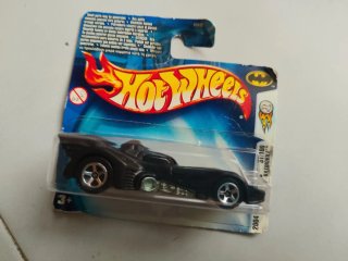 Hot Wheels Batmobile 51/100