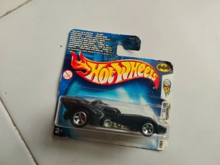 Hot Wheels Batmobile 51/100