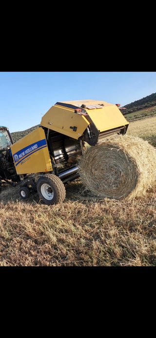 Rotoempacadora New Holland vendo o cambio , negoci