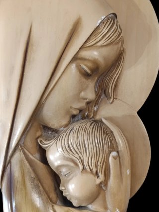 Relieve / Figura Pared Virgen con el Niño.