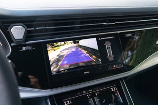 Audi Q8 S line 55 TFSIe 290kW quattro tiptronic