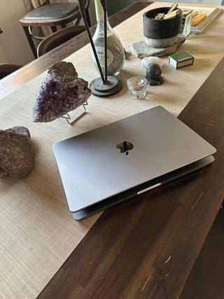 MacBook Pro M1 14” Plata/Gris Espacial