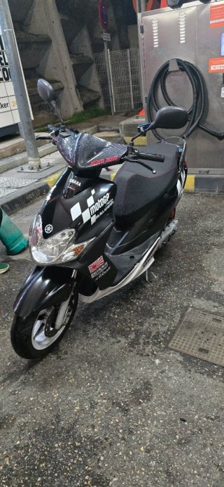 Yamaha Jog RR Negra