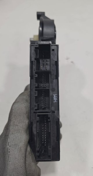 Motor elevalunas delantero derecho Audi A4