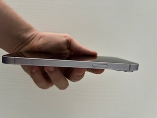 iPhone 14 Plus Apple
