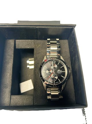 Reloj Lotus Multifunción (Acero y Esfera Negra)