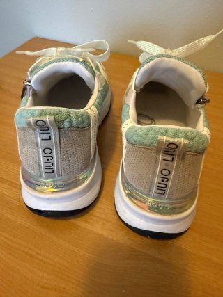 Zapatillas Mujer Talla 37 pero calza como 38