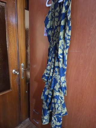 Vestido floral azul y verde talla S
