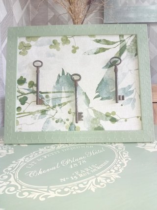Quadro decorativo con chiavi antiche