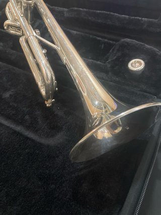 Trompeta Yamaha YTR3335 Baño Plata