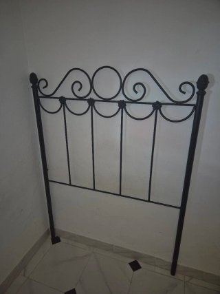 Cabecero de forja negro de 90