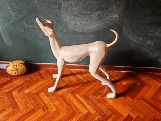Maniquí Perro Escultura Beige