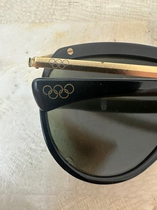 Gafas de sol Ray-Ban originales negras y doradas