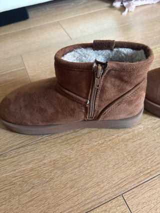 Botas Zara Australianas Marrón Talla 35