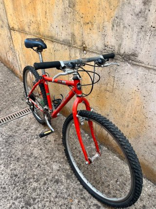 Bicicleta Montaña Kastle Talla S Roja