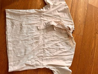 T-shirt panna con fiocco