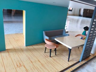 Casa de muñecas con muebles