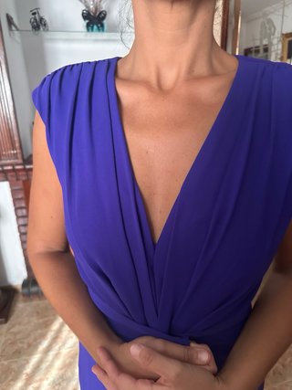 Vestido morado elegante