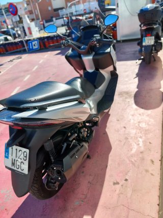 Zontes E350 Maxi Scooter