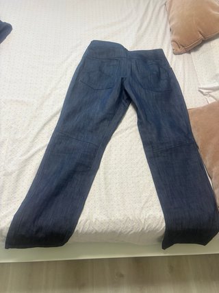 Pantalón Quechua Talla L/42 poco uso buen estado