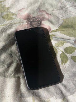 iPhone XR 64GB Nero + Custodia + Caricatore