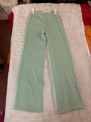 Conjunto Cossy verde y negro