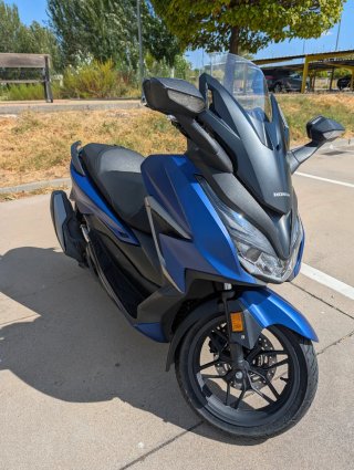 Honda FORZA 350 Azul Maxi-Scooter