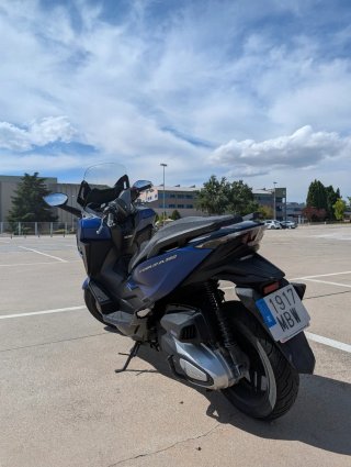 Honda FORZA 350 Azul Maxi-Scooter