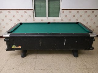 Mesa de billar antigua de pizarra