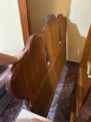 Cabecero de madera para cama de matrimonio