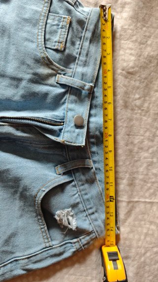 Shorts vaqueros desgastados talla S