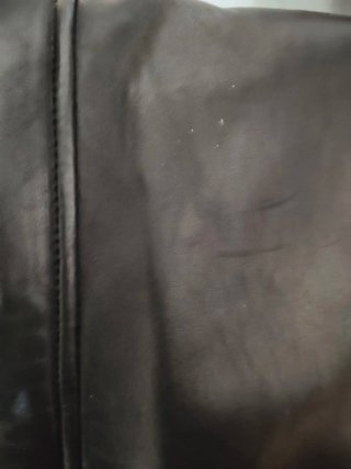 Chaqueta Hark Negra con Cuello de Borrego