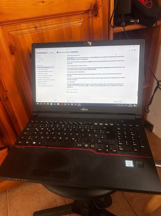 Notebook Fujitsu, 15" i5 250 ssd 8ram