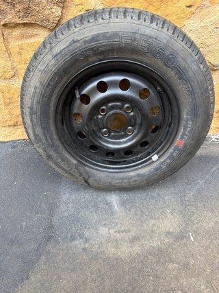 Rueda 175/70R13 82T Radial firestone F-560