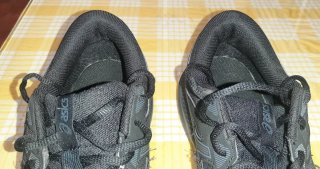 Zapatillas Asics Negras