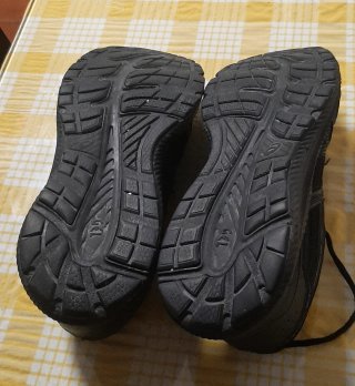 Zapatillas Asics Negras