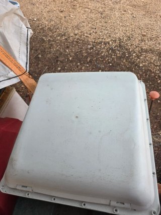 Escotilla techo para caravana con ventilador
