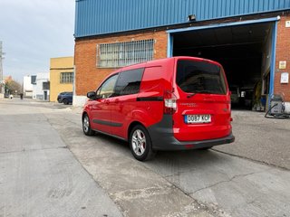 Ford Transit Courier 2017